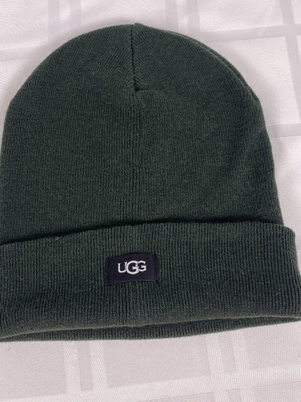 UGG Knit Hat Beanie‎ Soft Cozy Winter Cap Unisex One Size.
